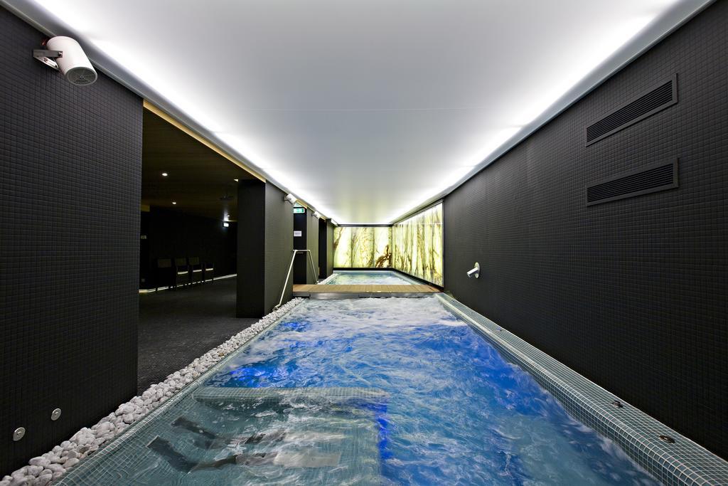 Zena Beauty & Shopping Center 4*