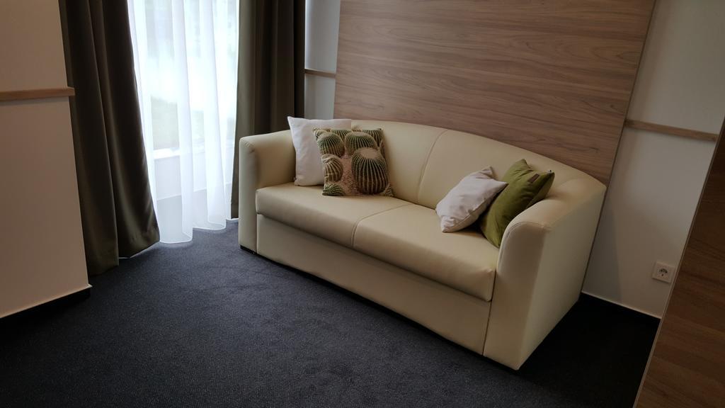 Hotel Zena Beauty & Shopping Center 4*