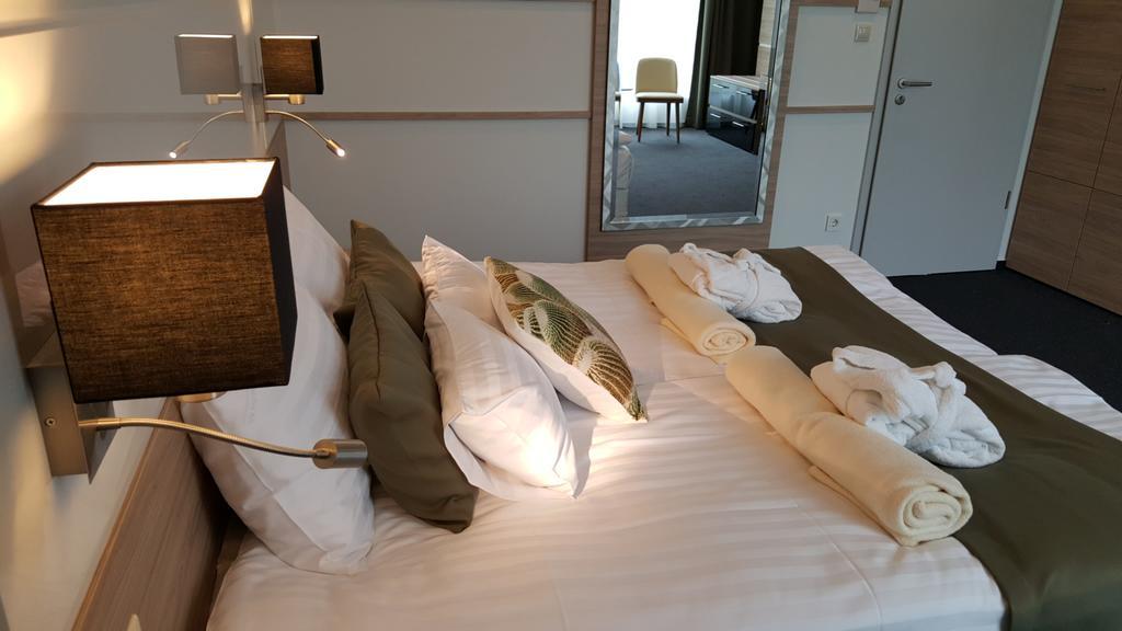 Zena Beauty & Shopping Center Hotel 4*