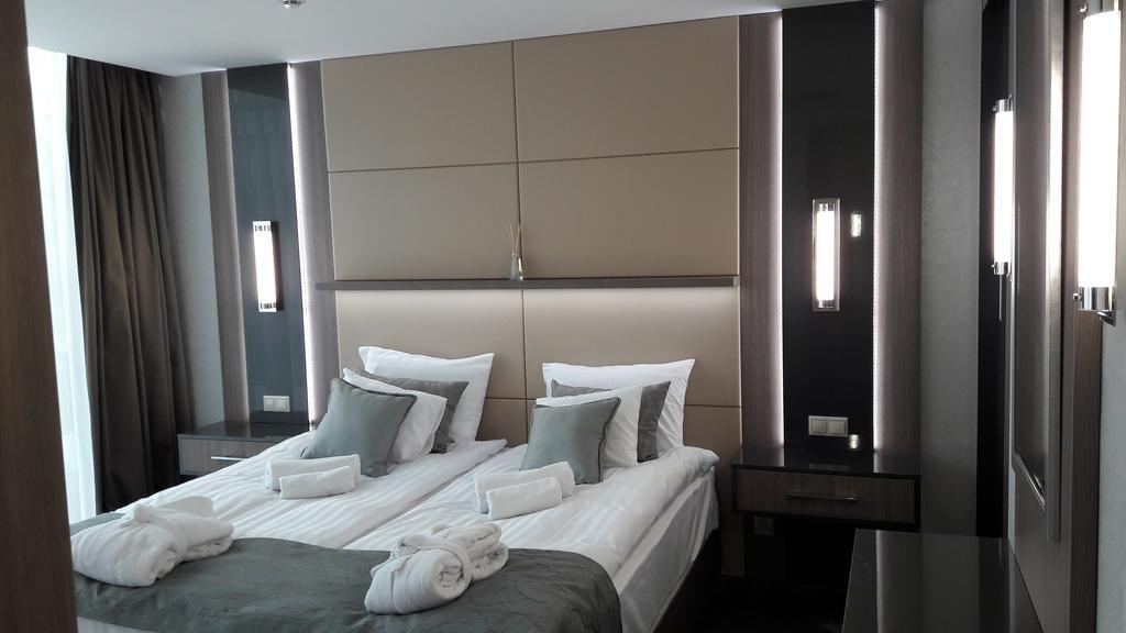 Zena Beauty & Shopping Center Heviz