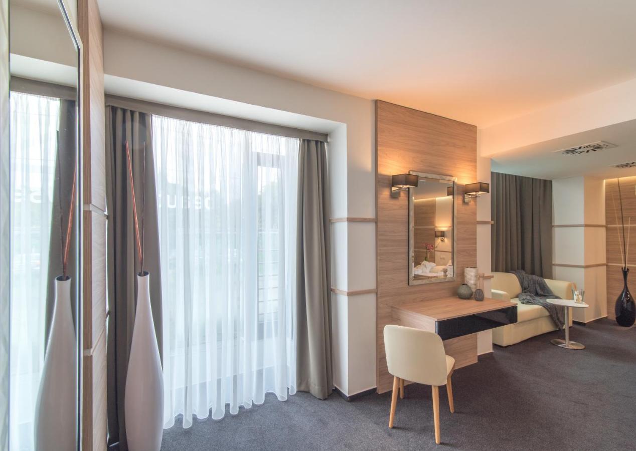 Hotel Zena Beauty & Shopping Center Heviz